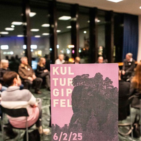 Kulturgipfel10.jpg. Vergrösserte Ansicht