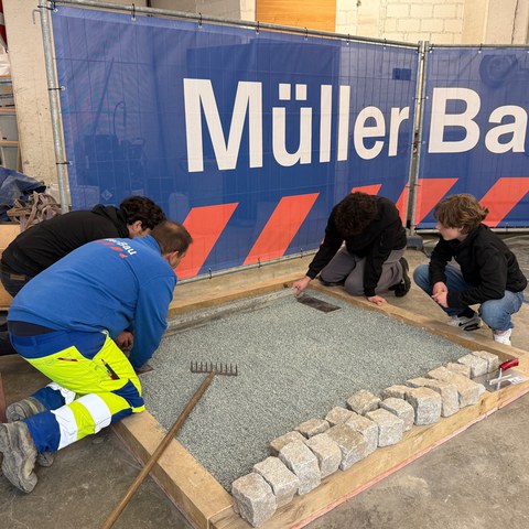 Offene Türen der Betriebe bei Müller Bau AG.jpg. Vergrösserte Ansicht