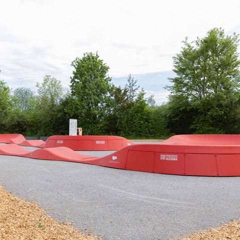 Pumptrack.jpg. Vergrösserte Ansicht