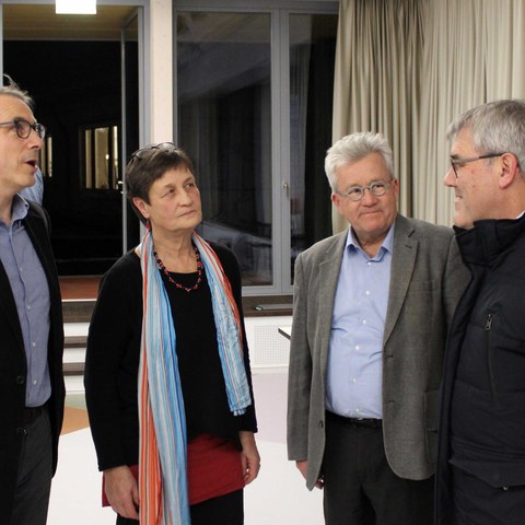 Klimawissenschaftler Gian-Kasper Plattner, Projektleiterin Gabriela Graf-Kocsis, Alt-Nationalrat und Buchautor Ruedi Rechsteiner und Nationalratspräsident Eric Nussbaumer an der öffentlichen Veranstaltungsreihe «Welche Zukunft wollen wir?» Foto: Benjamin Meiner. Vergrösserte Ansicht