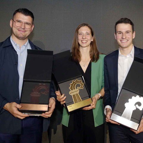 Die drei Nominierten für den Baselbieter Sportpreis 2024 v.l.n.r. Arnold Gjergjaj, Madlaina Matter, Tino Polsini.jpg. Vergrösserte Ansicht